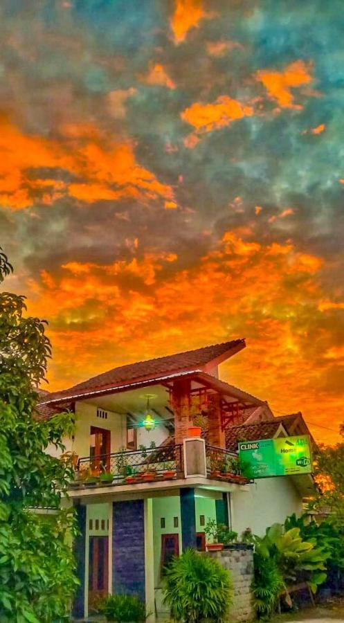 Séjour chez l'habitant Ada Magelang