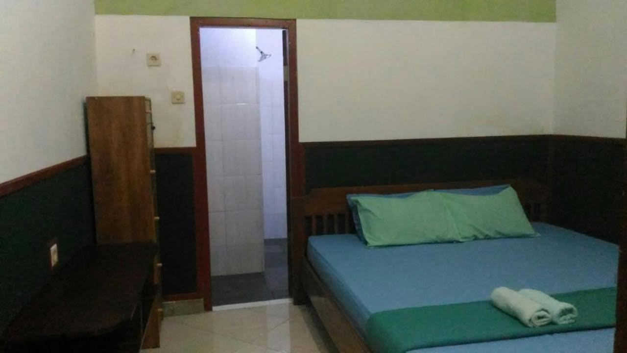Ada * Magelang